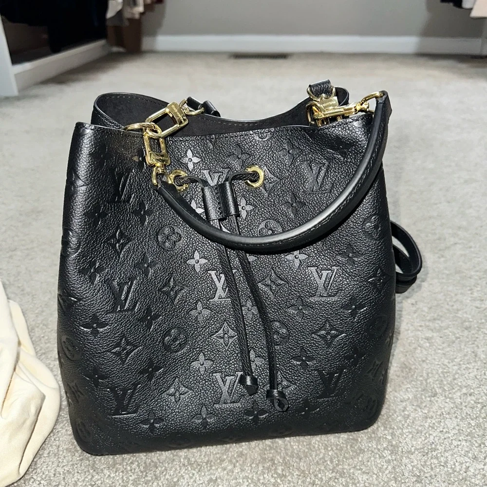 SOLD‼️‼️Louis Vuitton NeoNoe MM bucket bag - Picture 1 of 8